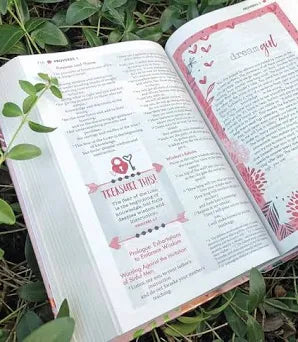 The Ultimate Bible for Girls (NIV)